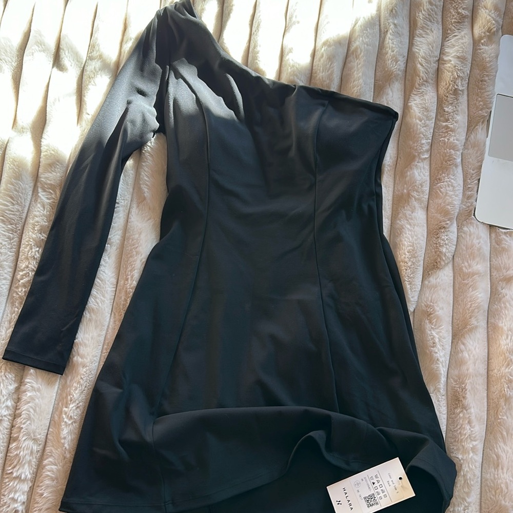NWT Halara black tennis/casual dress. Size small